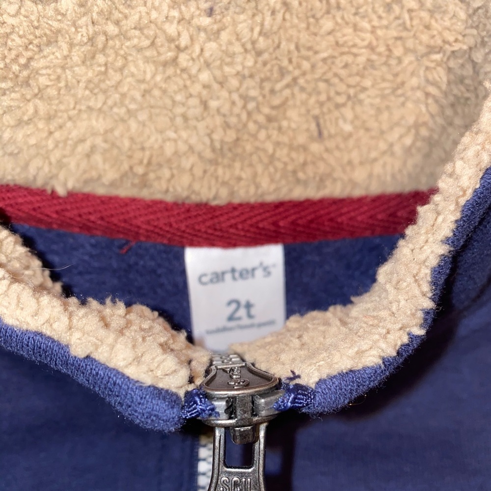 ⚽️Carters pullover sweater- size 2t